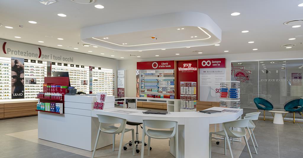 An optical center in 15 minutes and a new investor for Vision